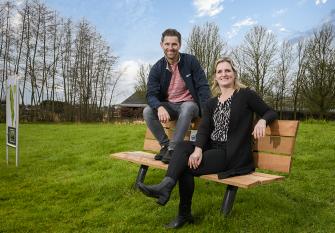 Sierbestratingbestellen nieuwe sponsor